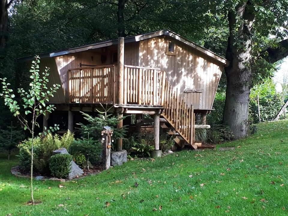 La Cabane Perchee Du Trappeur Écrainville Екстериор снимка
