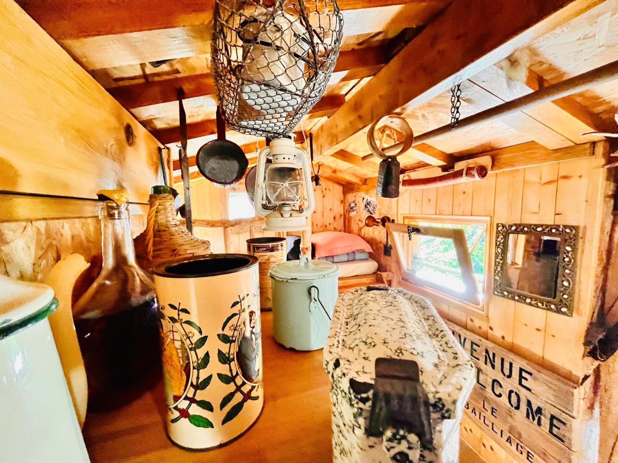 La Cabane Perchee Du Trappeur Écrainville Екстериор снимка