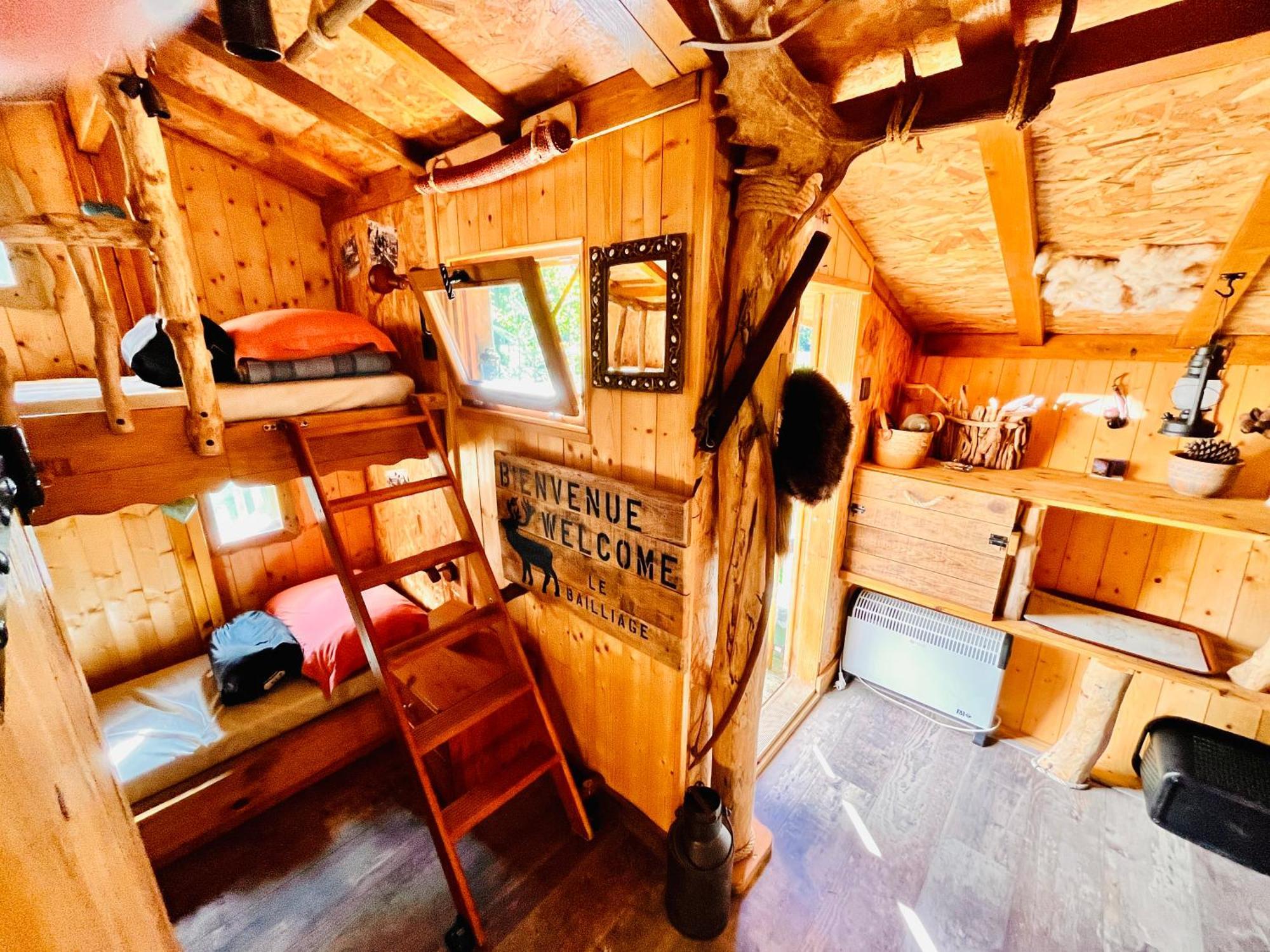 La Cabane Perchee Du Trappeur Écrainville Екстериор снимка