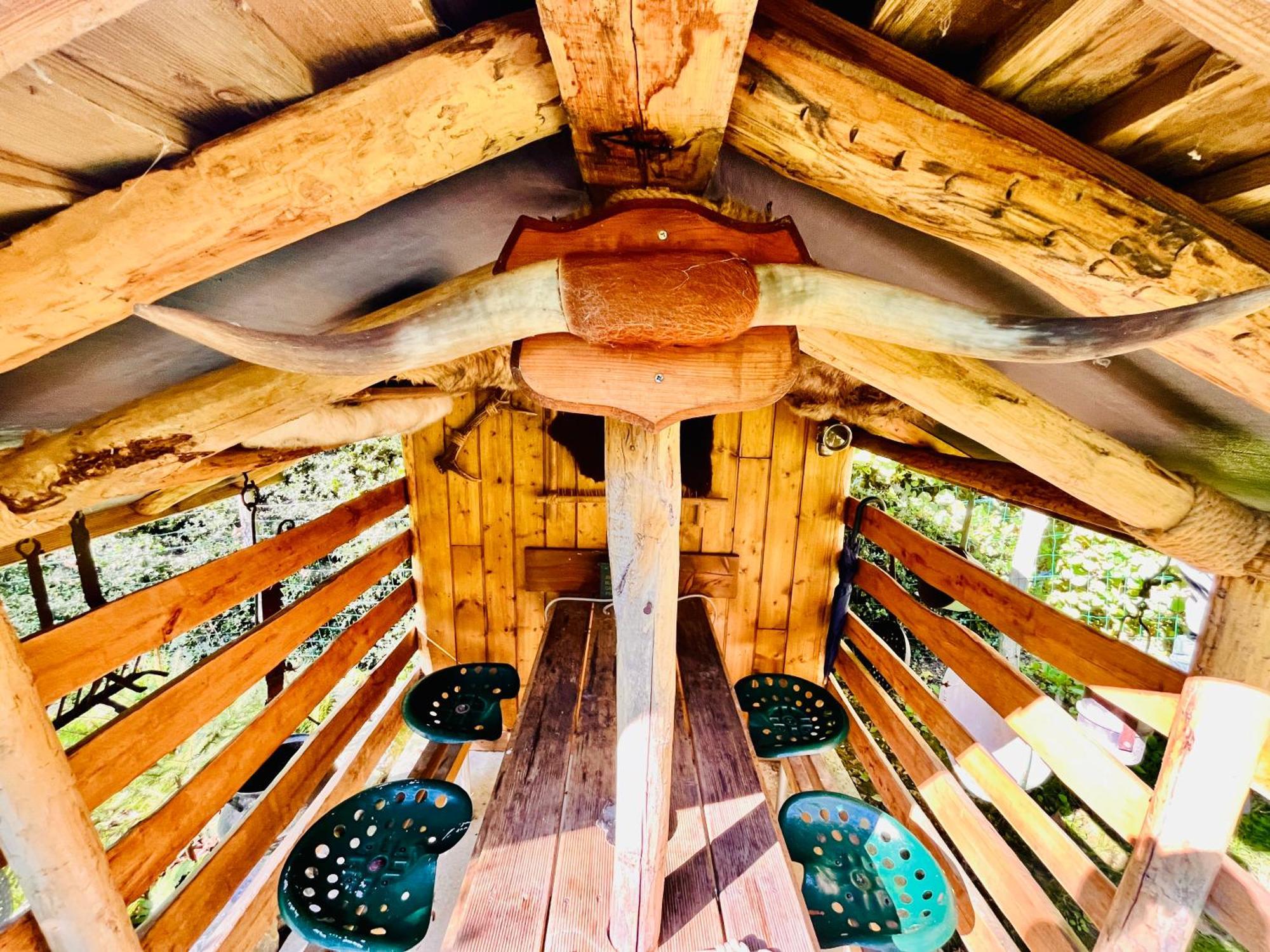 La Cabane Perchee Du Trappeur Écrainville Екстериор снимка
