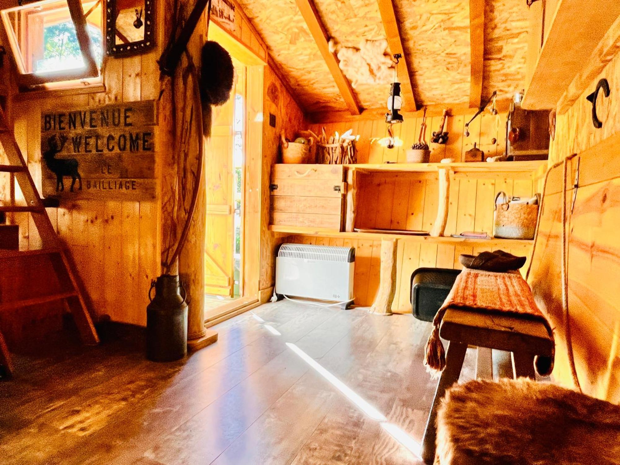 La Cabane Perchee Du Trappeur Écrainville Екстериор снимка